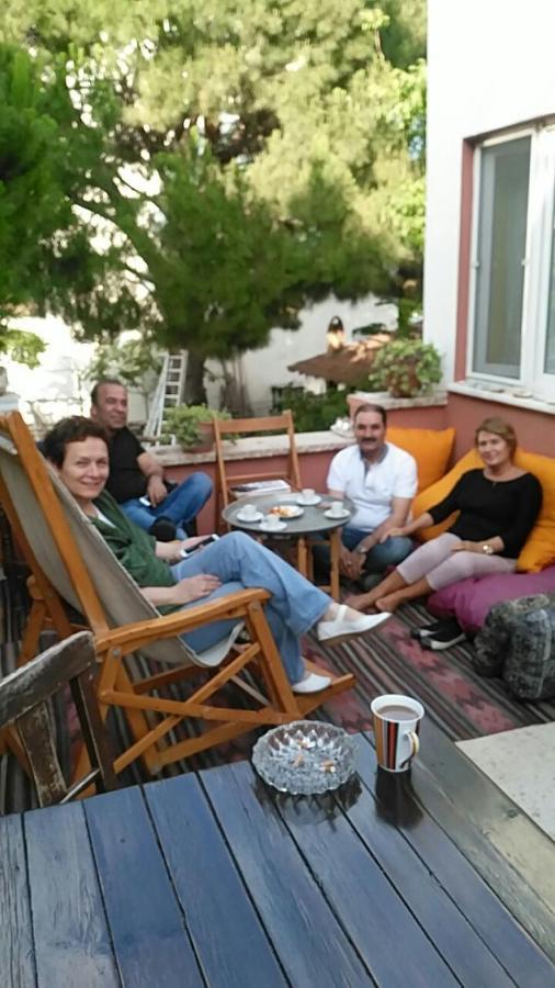 Gazde/Camere de închiriat Ecer