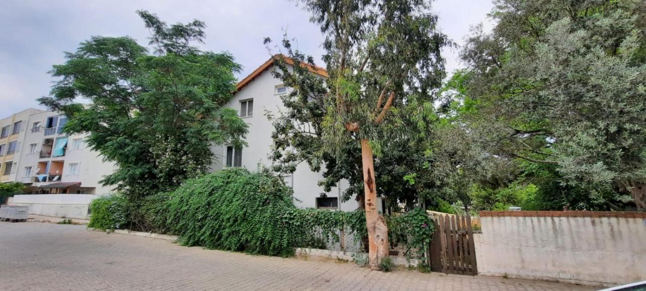 Gazde/Camere de închiriat Ecer